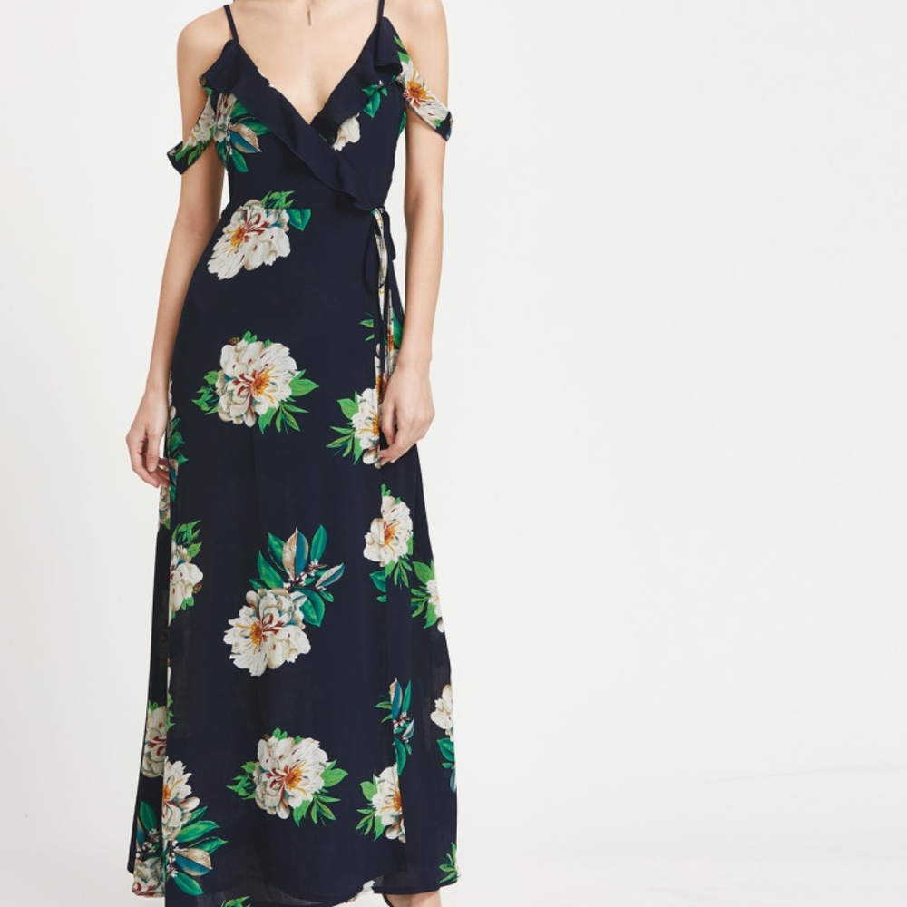 COLD SHOULDER MAXI DRESS